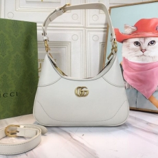 Gucci Hobo Bags